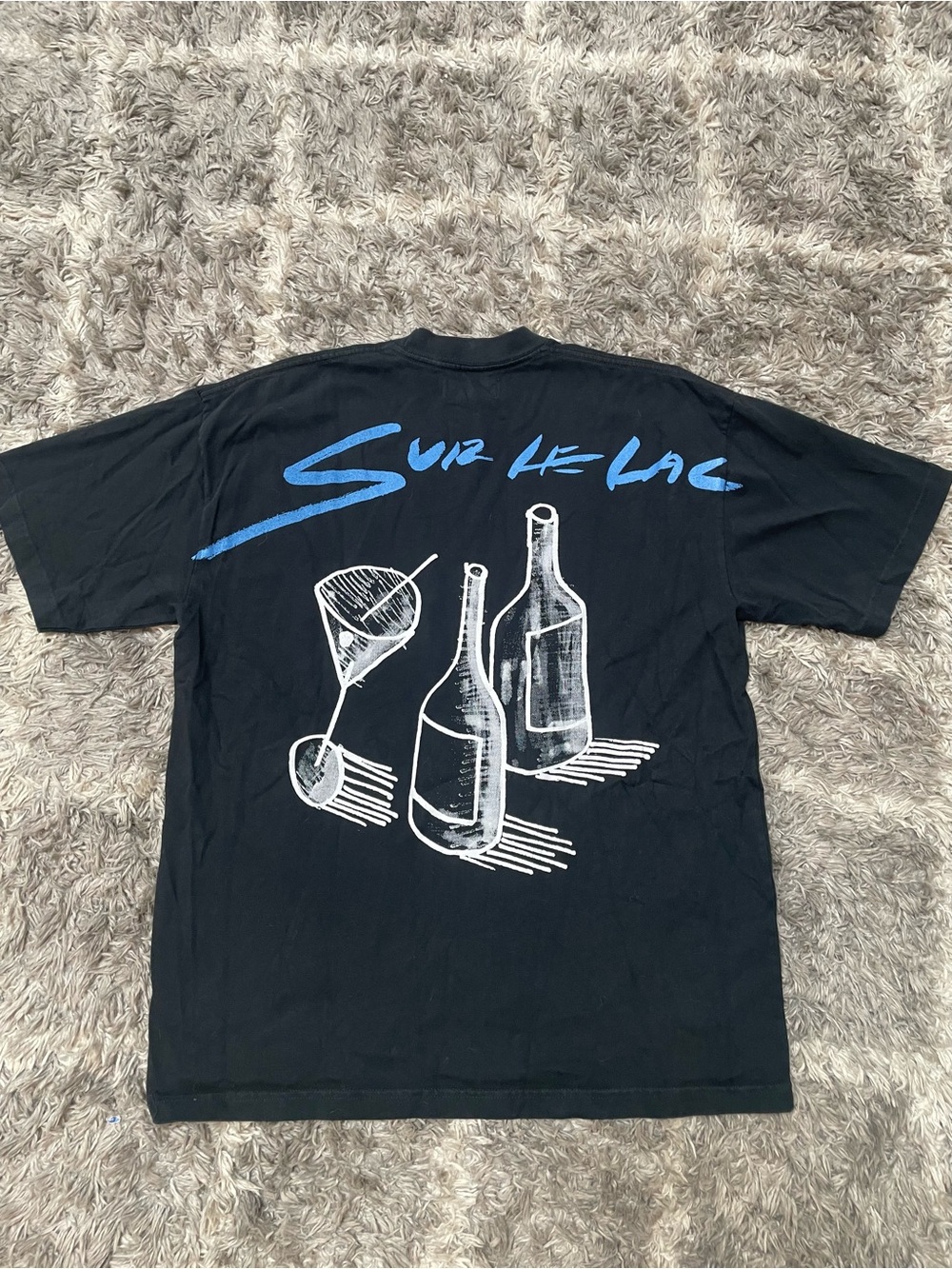 Sur Le Lac Graphic T-Shirt with Bottle and Glass Print